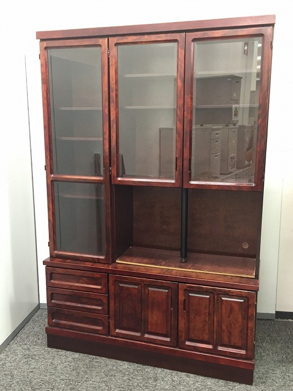 収納便利な役員用書庫が入荷！！数多く収納スペースがあり、中はきれいな商品です！！
                        
                                    中古
            