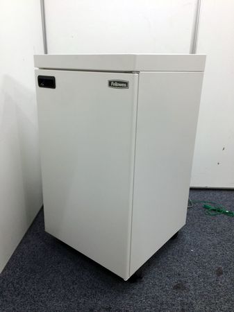 【シュレッダー】フェローズ製　J-4310CF-F
                        特になし
                                    中古
            