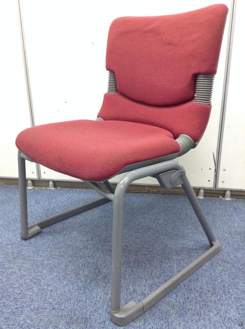 【14脚ロット入荷！】定番のバーテブラチェア！重ねて収納も可能です！
                        バーテブラⅡ
                                    中古
            