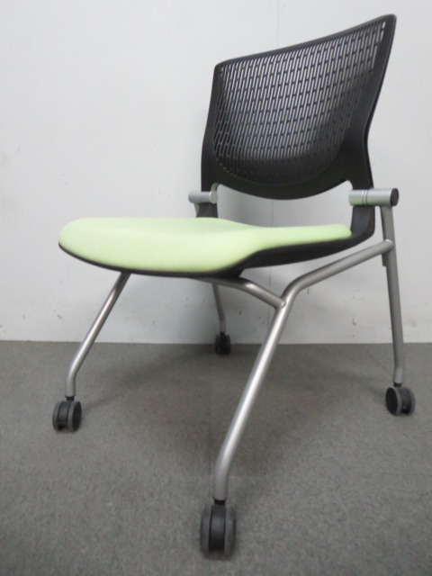 【ロット入荷！】■オカムラ製　ネスティングチェア　グラータ【Grata】■ピスタチオグリーン・ブラックシェルタイプ【水平スタッキングチェア】
                        グラータ
                                    中古
            