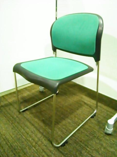 【関東倉庫在庫】会議・研修に大活躍なスタッキングチェアです！【A00492664】
                        その他シリーズ
                                    中古
            