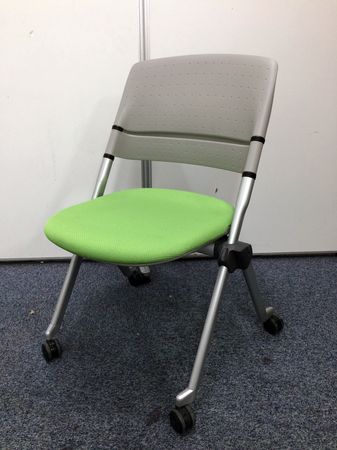 【ネスティングチェア】オカムラ製　リータ　キャスター付き　ミーティングスペースの雰囲気が変わります。
                        リータ
                                    中古
            