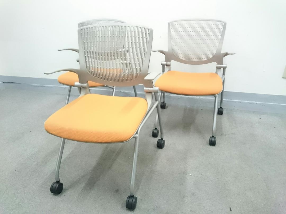 【KS】[状態良好]岡村製作所　会議用椅子　ミーティングチェア　グラータ　オレンジ[三脚セット]
                        グラータ
                                    中古
            