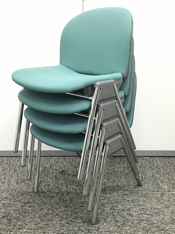 【ロット入荷の為】４脚販売致します！！
                        イクスチェアー
                                    中古
            