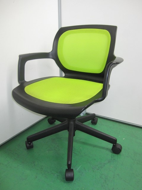 【国内4大メーカーコクヨ製】ミーティングチェア「マリンバ」6脚入荷致しました！
                        マリンバ
                                    中古
            