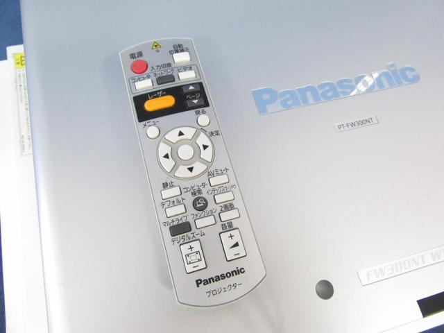 中古】 自立式モバイルスクリーン Panasonic プロジェクター本体 205281 中古オフィス家具ならオフィスバスターズ