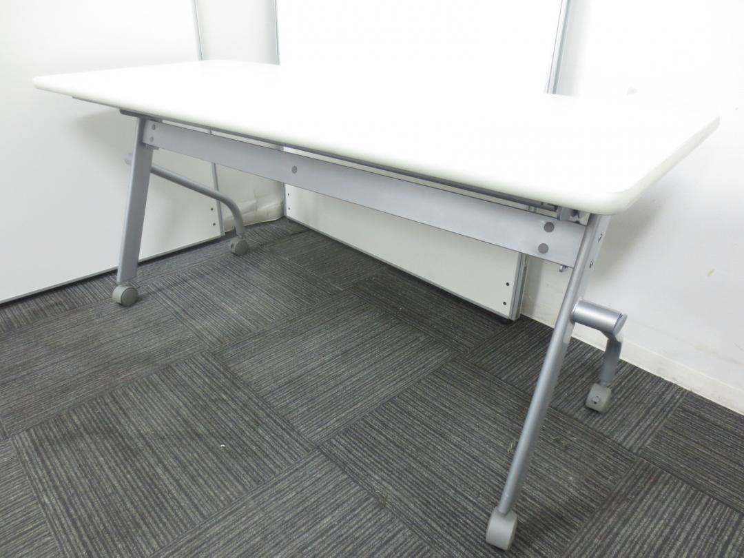 【人気のホワイトカラー】収納便利！井上金庫製サイドスタックテーブル！
                        
                                    新古品
            