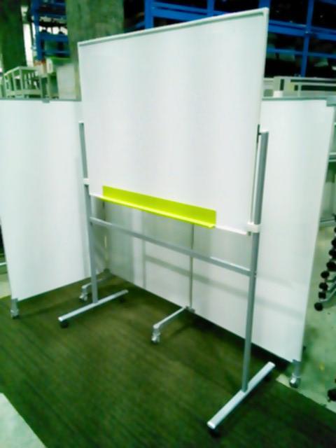 【関東倉庫在庫】自立式でキャスター付き、移動が楽々♪【A00493416】
                        
                                    中古
            