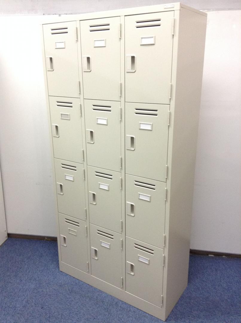 【美品３列４段】中板有り。希少なシューズボックス入荷しました！
                        
                                    中古
            