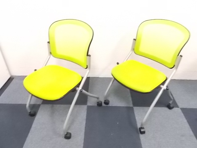 【2脚セット商品】スタッキングチェア ■背もたれ座面ともにメッシュ素材!!蛍光色のグリーンカラー専門業者によりクリーニング済み
                        その他シリーズ
                                    中古
            