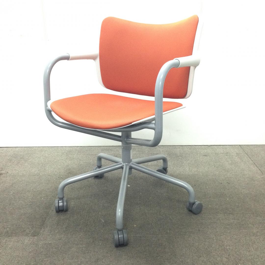 【12脚入荷！】ウチダ製｜ミーティングチェア｜明るいオレンジ色！＠尼崎市浜町
                        ML-500
                                    中古
            