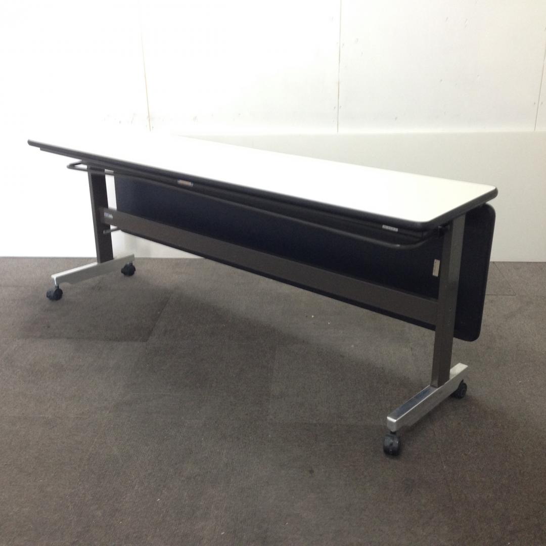 【2台入荷！】イトーキ製｜ホワイトに近いニューグレー色のスタックテーブル！
                        
                                    中古
            