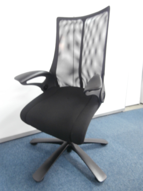 【２台限定入荷！！】快適な座り心地！！
                        レオパード
                                    中古
            