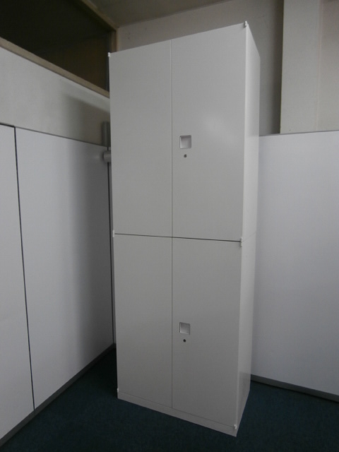 【１０セット限定入荷！！】両開き書庫！！大人気ホワイト！！
                        レクトライン
                                    中古
            