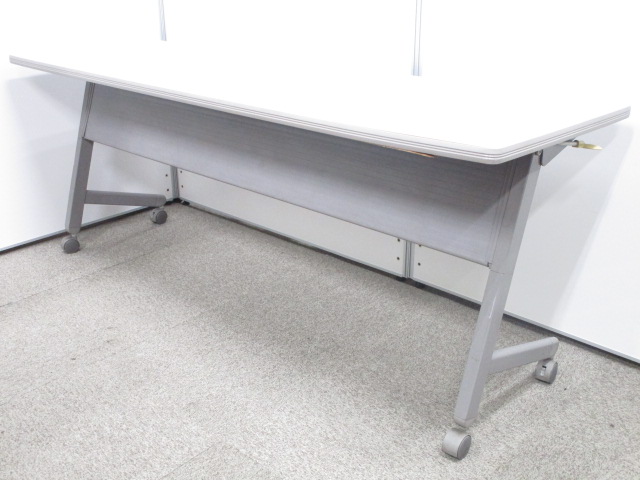 ★天板に破損ありの為、特価！★ITOKI（イトーキ)製スタックテーブル｜中古スタックテーブル｜ミーティングテーブル｜フォールディングテーブル
                        その他シリーズ
                                    中古
            