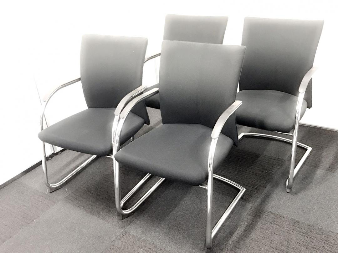 【お得な4脚セット！】安心のコクヨ製【しっかりとした座り心地◎】
                        その他シリーズ
                                    中古
            