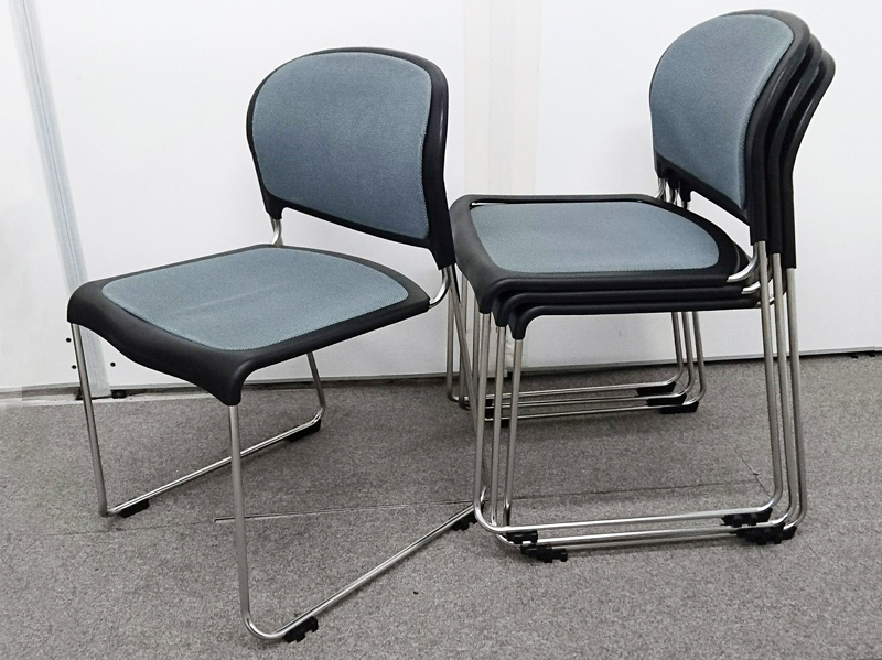 【一流国産メーカー】オカムラ社製スタッキングチェア 4脚セット入荷！ 
                        その他シリーズ
                                    中古
            