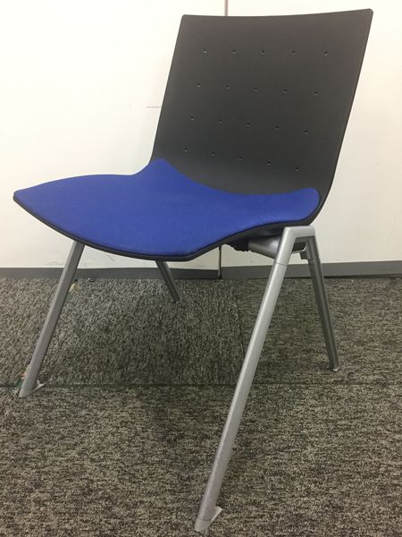 オシャレなデザインミーティングチェア！　数揃います
                        その他シリーズ
                                    中古
            