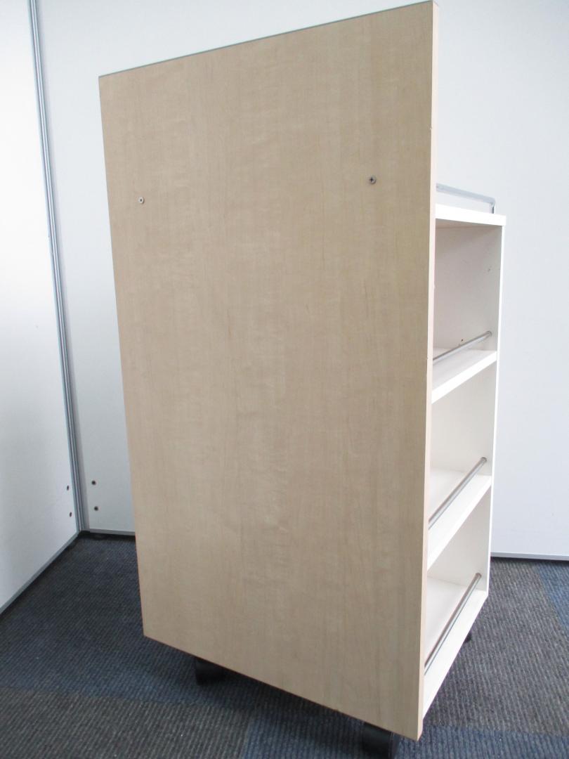 【キッチンワゴン！】キャスター付で移動が可能に！【小回りが利きます！】
                        その他シリーズ
                                    中古
            