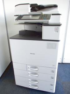 【倉庫内在庫品】目指したのは、人にやさしいデジタルフルカラー複合機 
使いやすく、先進機能を満載した一台がオフィスの課題を鮮やかにクリアします。
                        imagio MP
                                    中古
            