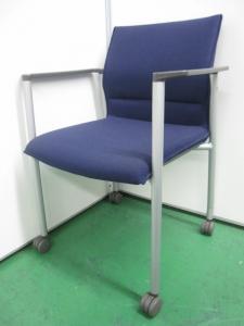 スタッキングチェア
                        Unitia
                                    中古
            