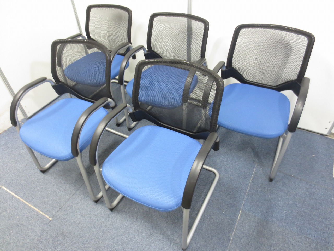 【5脚セット！】5脚セットで個別購入より20％オフ！人気メッシュチェア！
                        エアリ
                                    中古
            