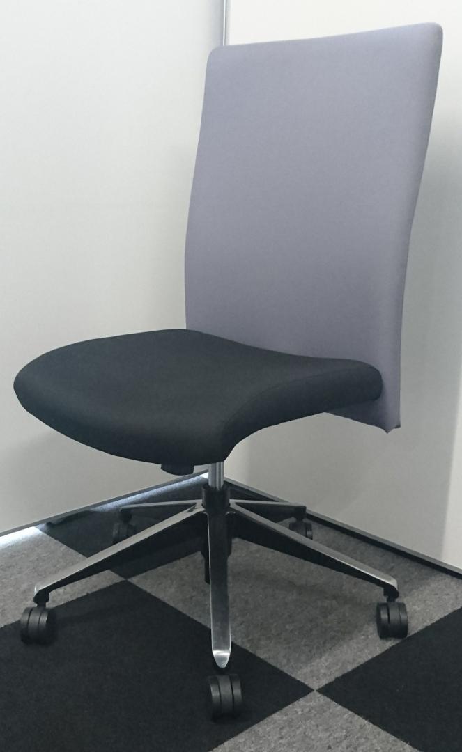 【残り1脚の限定価格】背もたれが高く、貴方を優しくサポート！金額もかなり下げさせて頂きました！
                        その他メーカー
                                    中古
            