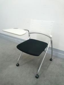 [メモ台付き‼]イトーキ(ITOKI) MANOSS(マノス)チェア　背パッド無■落ち着いたカラーの会議用チェアです!![ネスタブル]
                        マノス
                                    中古
            