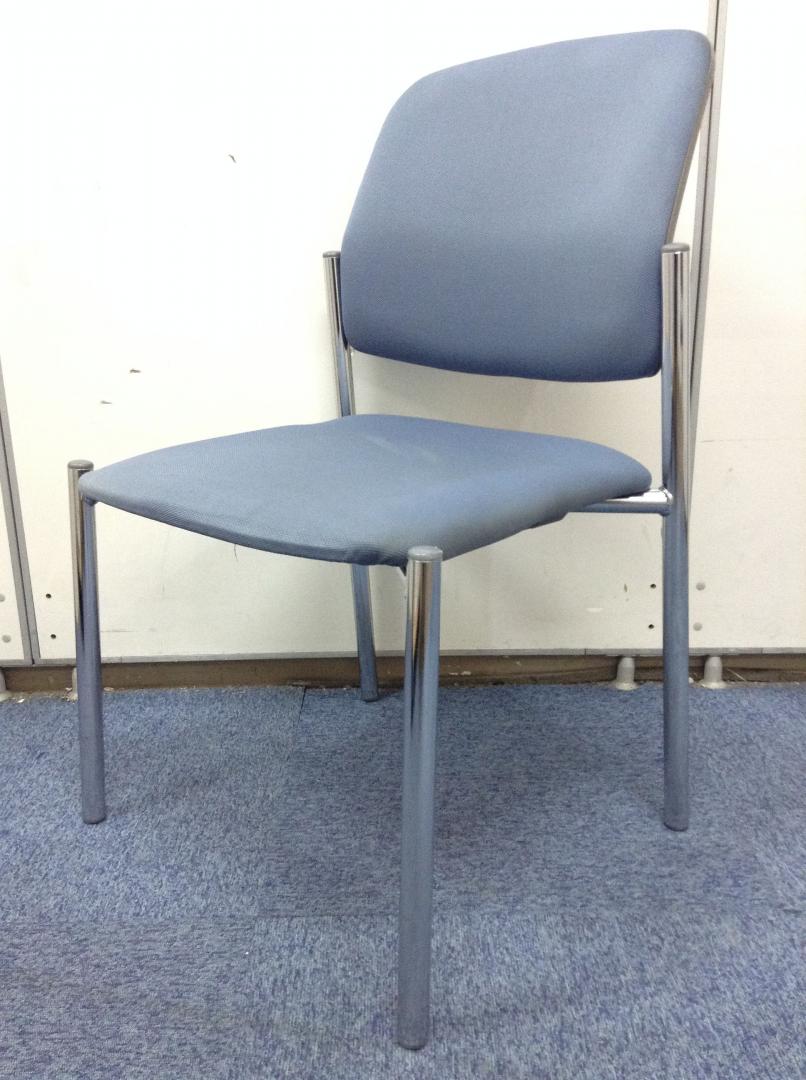 【イトーキ製】シンプルなデザイン　スタッキングチェア！！
                        その他シリーズ
                                    中古
            