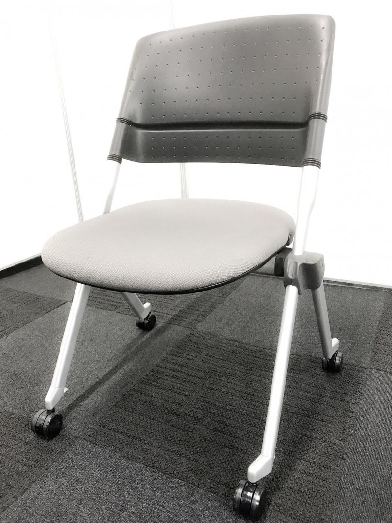 【縦にも横にも収納可能！】様々なシーンで役立つリータチェア！【キャスター良好◎】【洗浄済み商品◎】
                        リータ
                                    中古
            