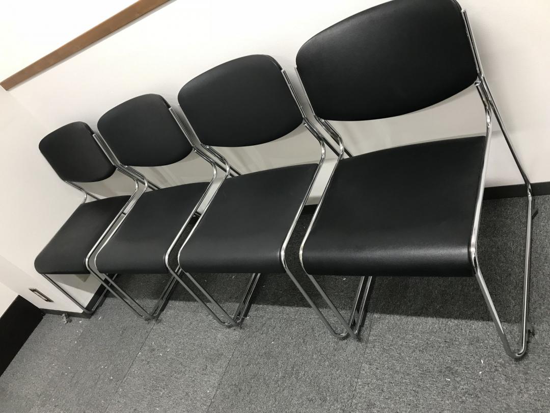 【コクヨ製】４脚セット852シリーズスタッキングチェア！！耐久性も高く、長く使える一品！！人気色のブラック！！！超定番会議用シリーズです！
                        その他シリーズ
                                    中古
            