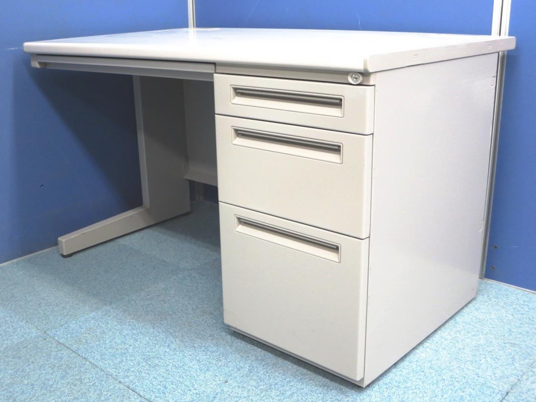 【￥15,000→￥9,000(40%OFF)】品質がしっかりしてるので、長く使えて安心！商品入れ替えの為、行き出しにサビ・キズありのためお安くご提供！【GM】【中古オフィス家具】	
                        FEED
                                    中古
            