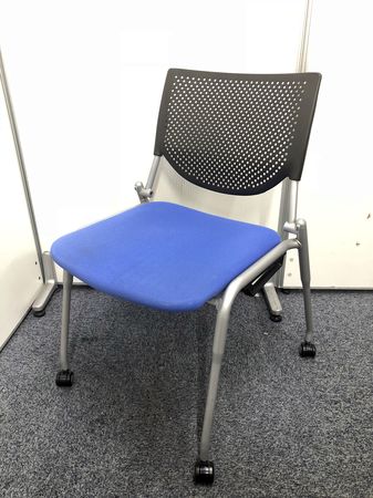 【ロット品】オカムラ製　会議用チェア（スタッキングチェア）プロスタック（8139ZZ）
                        プロスタック
                                    中古
            