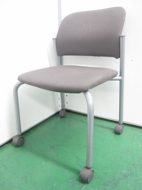 【ミーティングルームにおススメ！】4脚限定！軽くて持ち運びも楽々！！■コクヨ製
                        その他シリーズ
                                    中古
            