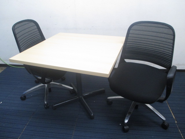 【クリック1つで全て揃うセット】ミーティングセット（2名用）　■高級ミーティングチェアとのセットでエントランスにも十分対応！【セット品】【中央区】【日本橋】【中古オフィス家具】
                        その他シリーズ
                                    中古
            
