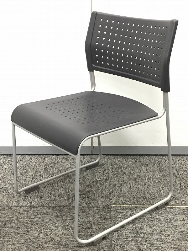 全面樹脂でできているので、汚れてもお手入れラクラクです。
                        その他シリーズ
                                    中古
            