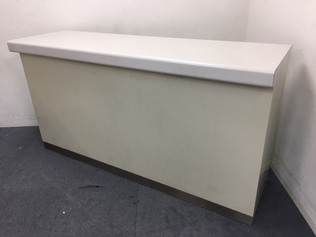 【おつとめ品】｜ハイカウンター｜横幅1800mm｜人気の収納棚板付き！
                        その他シリーズ
                                    中古
            