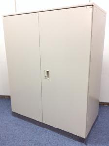 コクヨ製　人気シリーズのＢＷＮの両開き書庫が入荷致しました。(ＫＴ在庫)
                        ビジネスウォールNタイプ
                                    中古
            