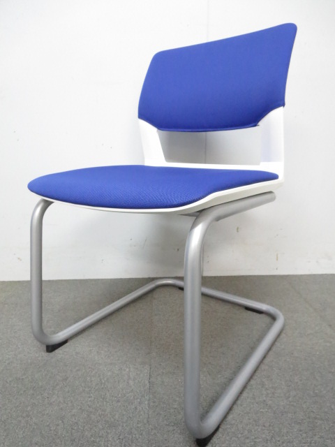 ■ミーティングチェア　ブルー　■カンチレバー脚タイプ　■コクヨ　会議用イス160シリーズ
                        その他シリーズ
                                    中古
            