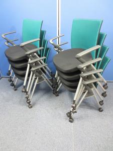 【倉庫内在庫品】8脚纏めていかがですか？【ミーティングや会議室におすすめ！】内田洋行製｜重ねての収納可能！【おしゃれな2トーンカラー】【横浜店在庫品】
                        その他シリーズ
                                    中古
            