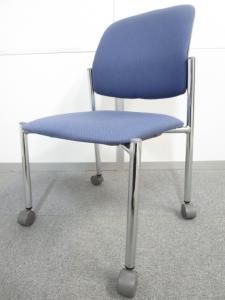 【倉庫内在庫品】イトーキのスタッキングチェア！【人気のブルー色！】
                        その他シリーズ
                                    中古
            