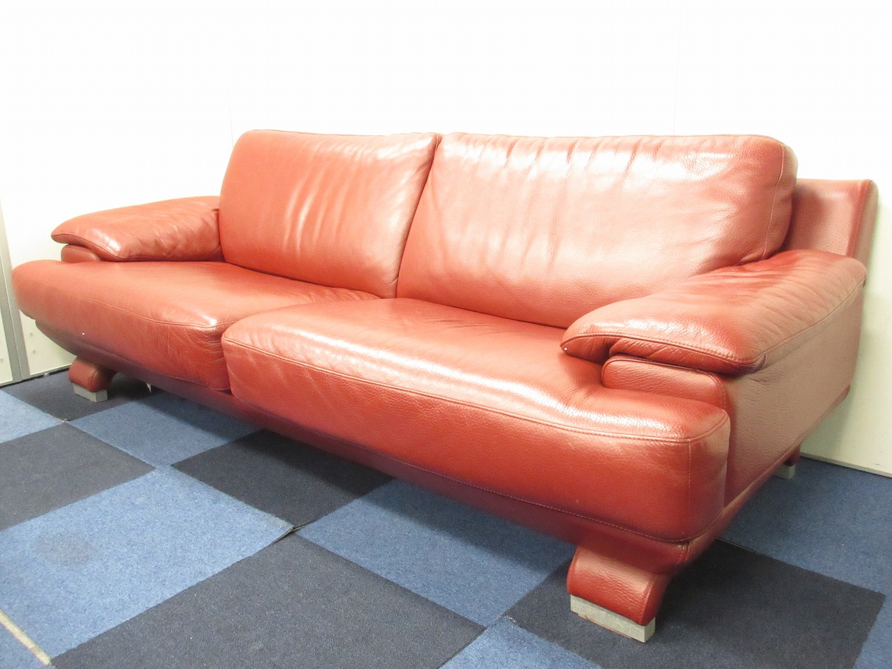 【大幅セール商品！！】幅2100の居心地最高の大型ソファが入荷！！
                        -
                                    中古
            