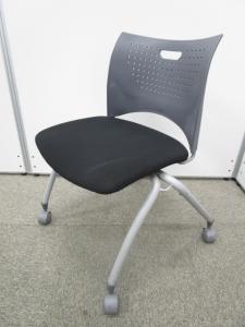 【倉庫内在庫品】ブラックのスタッキングでカッコいいオフィスづくりを！【中古オフィス家具】【池袋店在庫】
                        Meratio
                                    中古
            