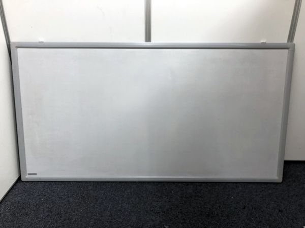 【壁掛けタイプで省スペース化】オカムラ製W1800ホワイトボード【オフィスの必需品】
                        その他シリーズ
                                    中古
            