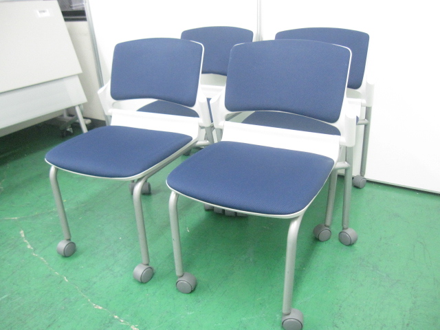 【限定1セット!!】内田のスタッキングチェアがお得なセット価格でご案内!!
                        その他シリーズ
                                    中古
            