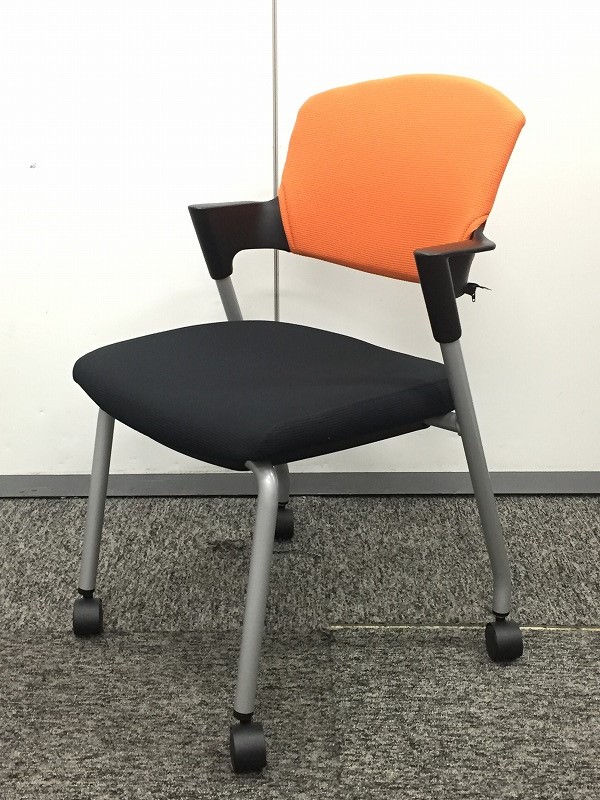 かわいい名前とかわいいお色のプロッティがロット入荷！
                        プロッティ
                                    中古
            