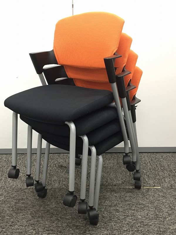 【１セット限定！！】４脚セットの方がお得なお値段となっております！！
                        プロッティ
                                    中古
            