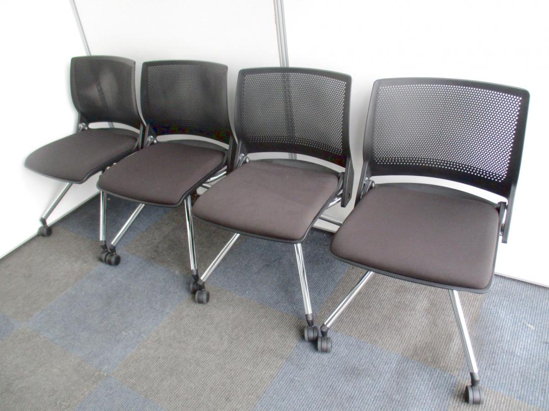 【ミーティングチェア】【4脚1セット】岡村製所：クリール【人気カラー：ブラック】【倉庫・在庫商品】
                        クリール
                                    中古
            