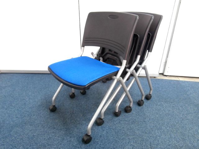 【３脚セット！！ネスティングチェア】■１３セット限定　■おつとめ品
                        -
                                    中古
            