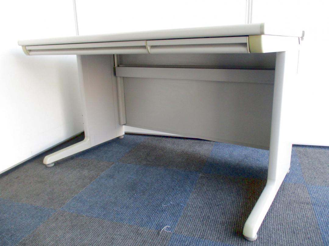 【部材欠けの為特別価格！】オカムラの幅1200㎜平机！【配線の処理が得意！】
                        SD-eデスクシステム
                                    中古
            